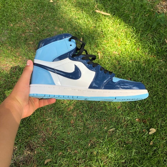 Air Jordan 1 UNC Patent - Picture 3 of 4